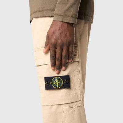 Pantalon cargo à poches zippées
