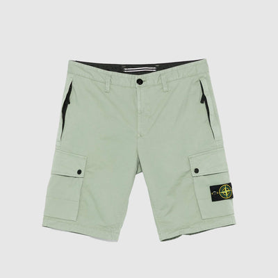 Short à écusson détachable Stone Island – Confort et style modulable